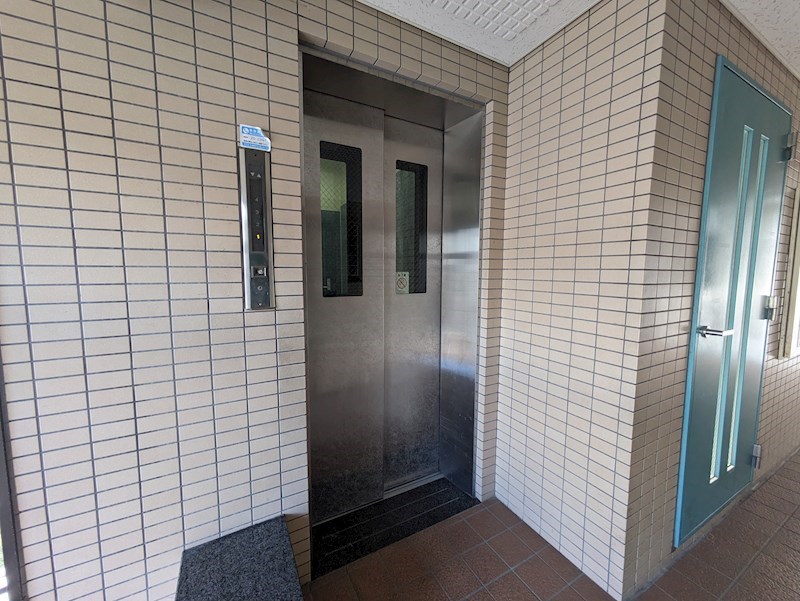 ロビー