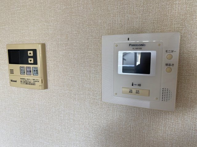 セキュリティ　＊同物件反転タイプ室内写真です。