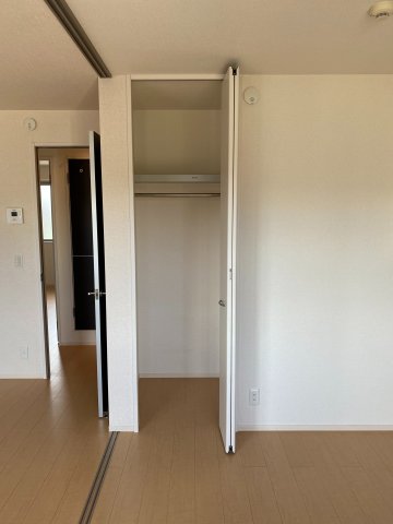 収納　＊同物件反転タイプ室内写真です。