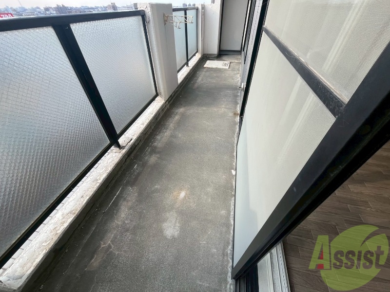 バルコニー　バルコニーです。天気の良い日には外干しができます！