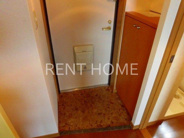 玄関　シューズボックス付きです。