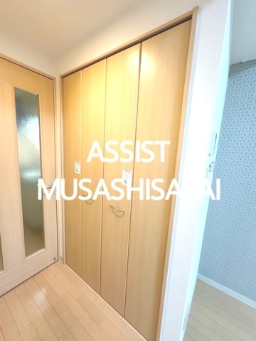 収納　写真：設備同仕様の別物件です