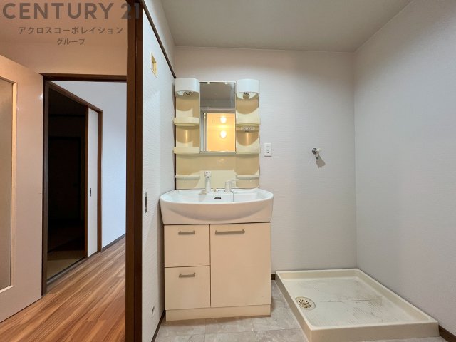 洗面設備　独立洗面化粧台付きでおすすめです！