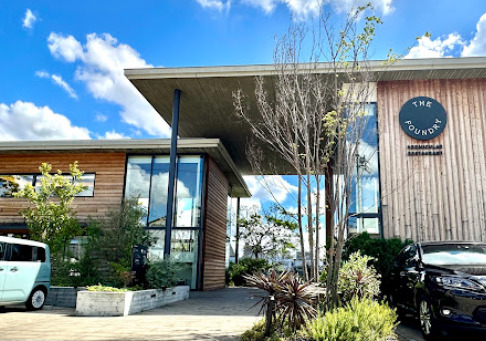 飲食店　VERMICULAR RESTAURANT THE FOUN（飲食店）まで675m