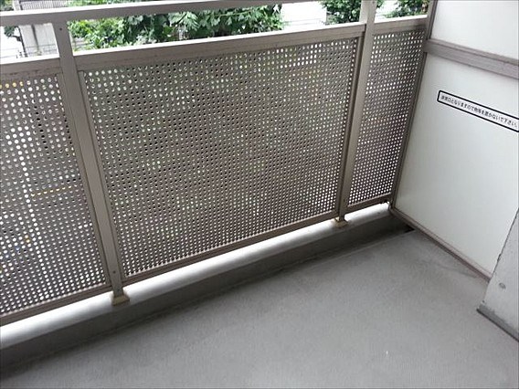 バルコニー　弊社は全物件が仲介手数料半月分でご紹介可能です。