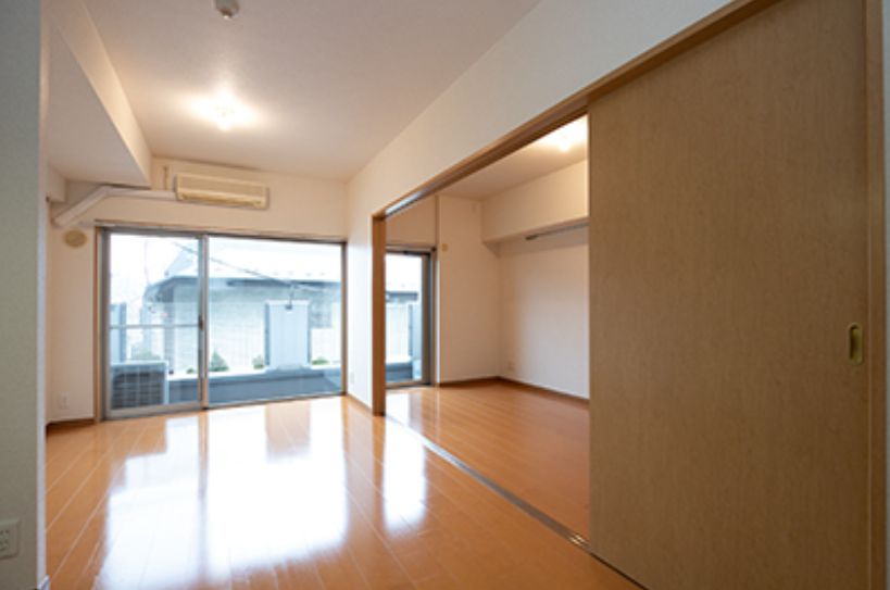 居室・リビング　別号室参考写真