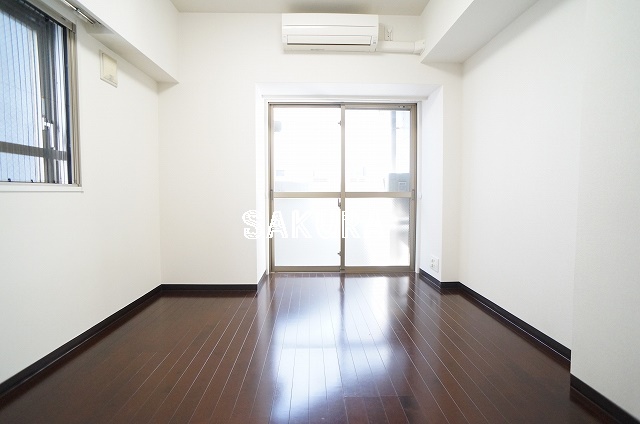 居室・リビング　使いやすい形の為、レイアウトを楽しめます♪