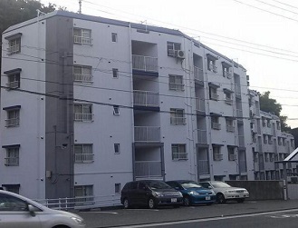 建物外観　最上階！駅まで平坦！バス停まで徒歩１分！