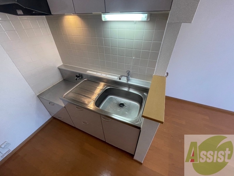 キッチン　キッチンはスペースも広々していて使いやすそうですよ！