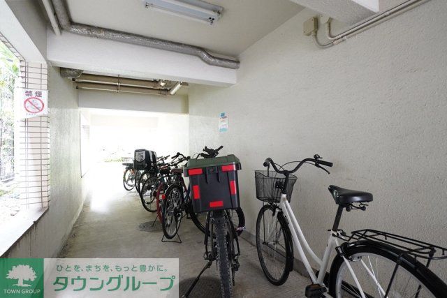 駐車場　駐輪場