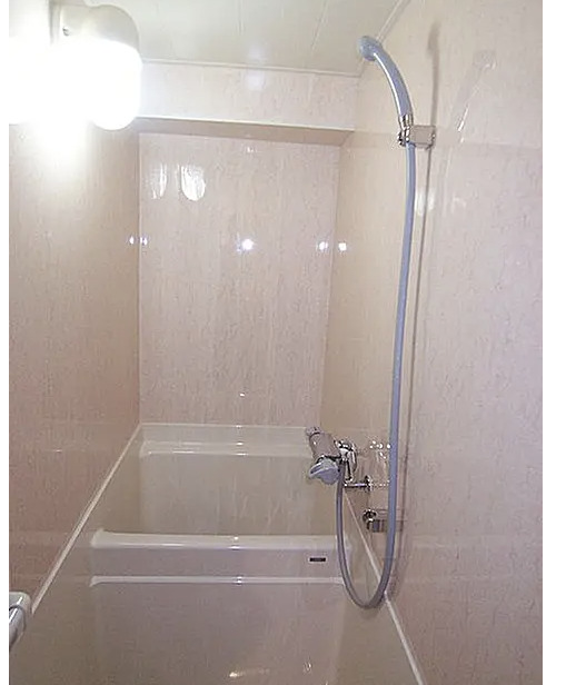 バス・シャワールーム　同タイプ住戸参照