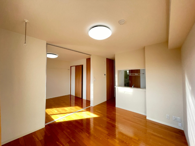 居室・リビング　同物件別室のイメージ画像となります