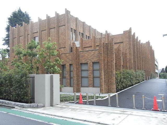 図書館　図書館（図書館）まで300m