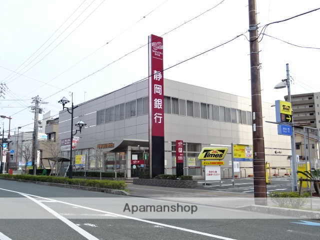 銀行　静岡銀行湖西支店（銀行）まで587m