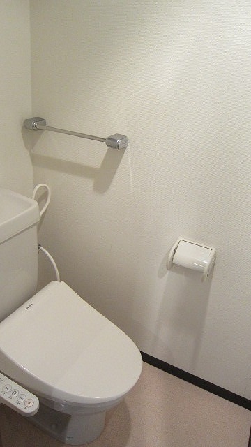 トイレ　トイレはもちろんウォシュレット付き！