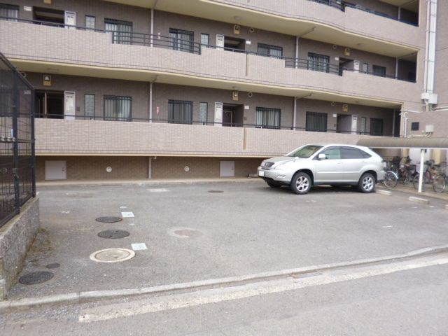 駐車場　★見学希望等はタウンハウジング中央林間店までお気軽に♪★