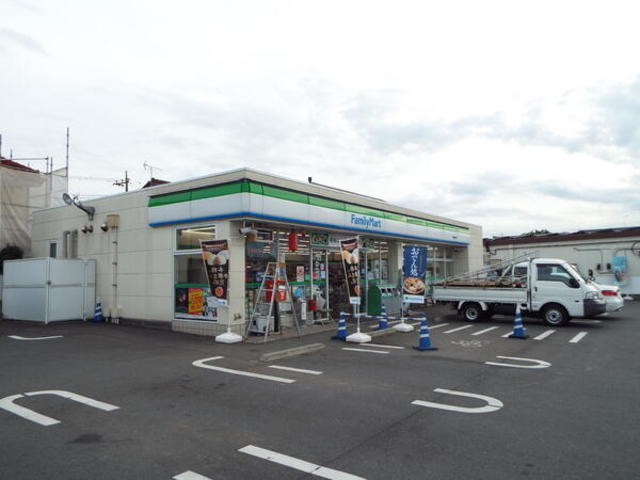 コンビニ　ファミリーマート青梅今井店（コンビニ）まで562m