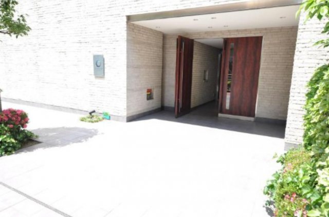 エントランス　毎日通るエントランスはこのようになっています