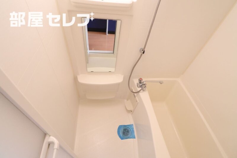 バス・シャワールーム　バスルーム