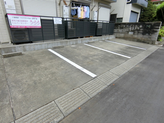 駐車場　★敷地内駐車場有★