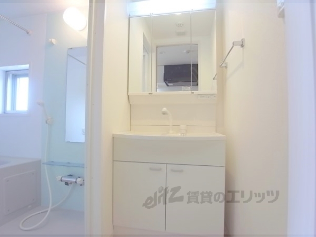 その他　綺麗な独立洗面台付です