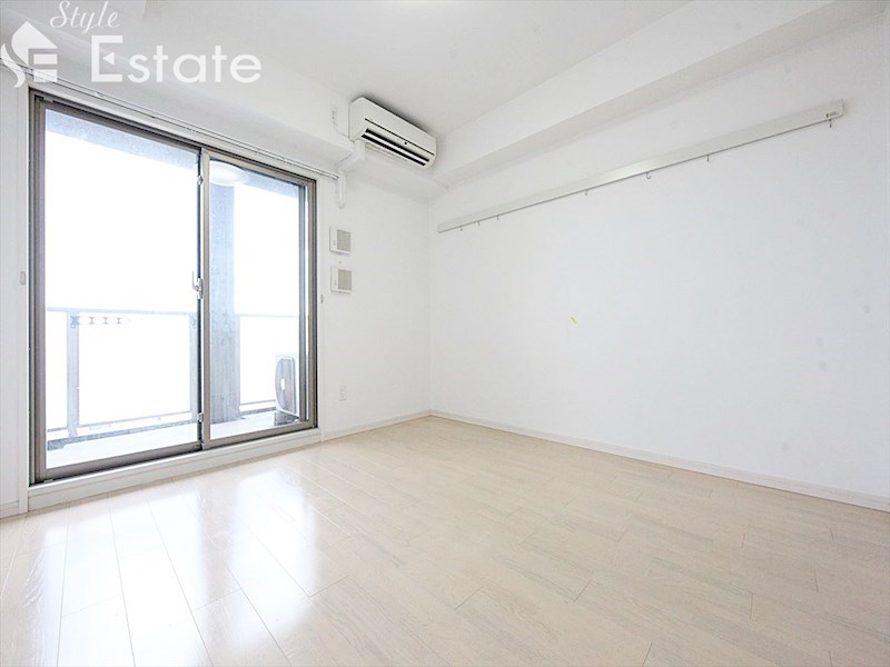 居室・リビング　内装