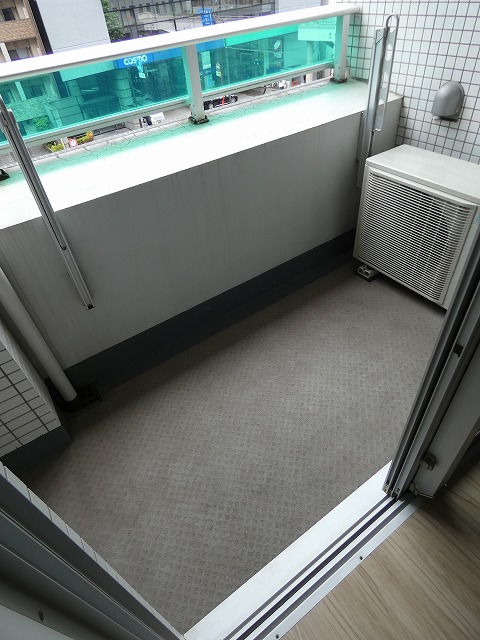 バルコニー　バルコニー