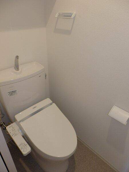 バルコニー　浴室乾燥機完備