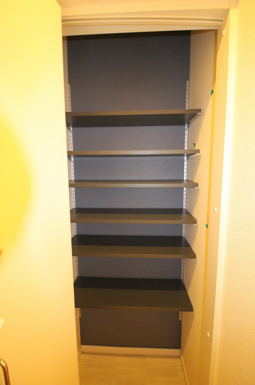 収納　同物件、別タイプの部屋の写真です