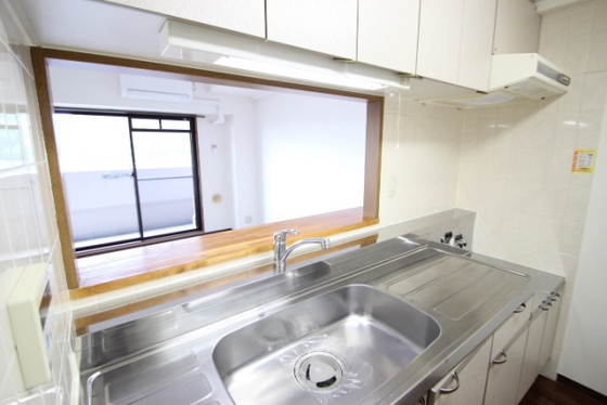 キッチン　※別号室の写真です