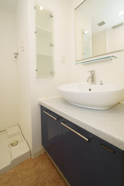 洗面設備　※写真は同タイプ住戸です。