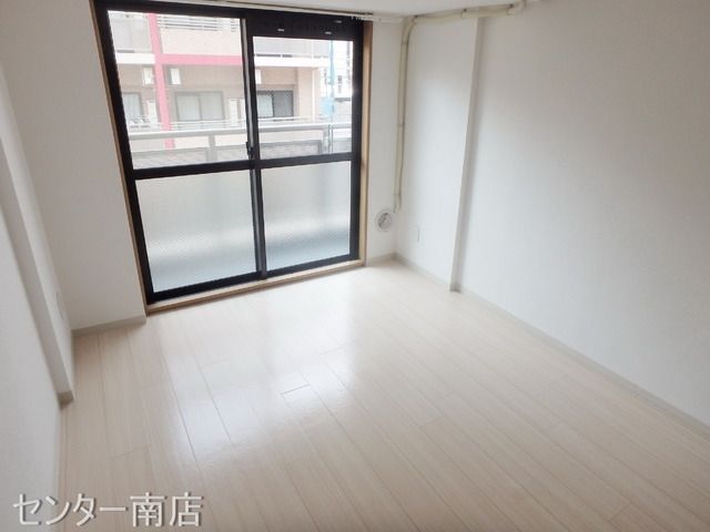 居室・リビング　※別部屋参考写真です