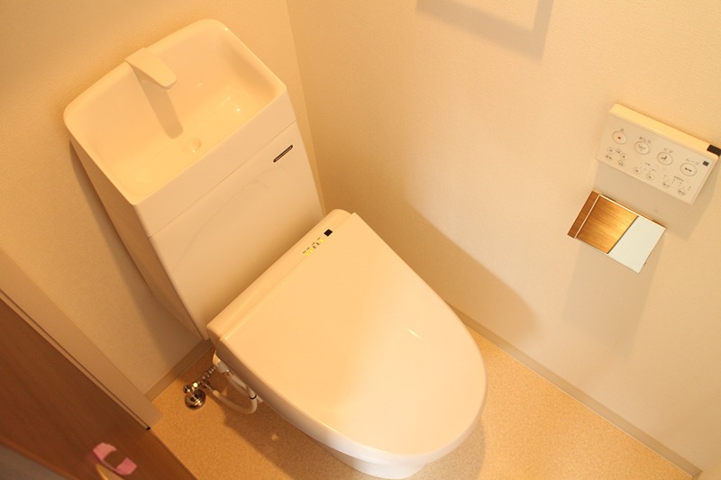 トイレ　コンパクトで使いやすいトイレです