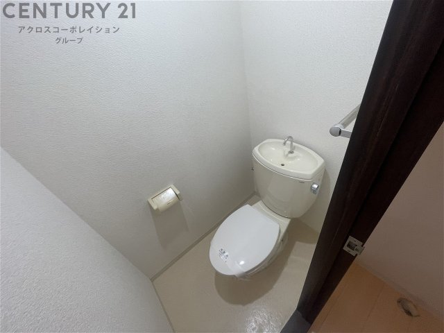 トイレ　シンプルで使いやすいトイレです♪
