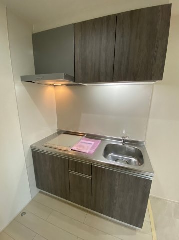 キッチン　2口IHコンロで火を使わず、料理初心者の方にもおすすめです！