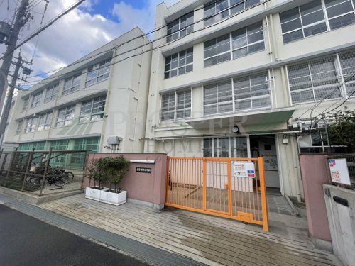 中学校　東大阪市立布施中学校（中学校）まで678m