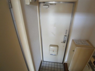 玄関　同一物件参考写真