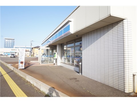 コンビニ　ローソン（コンビニ）まで110m
