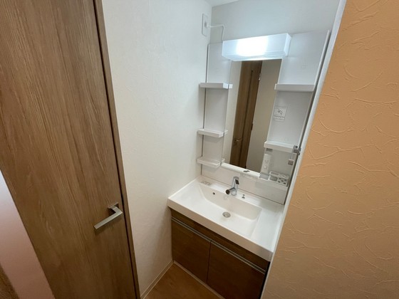 洗面設備　※別部屋の写真です
