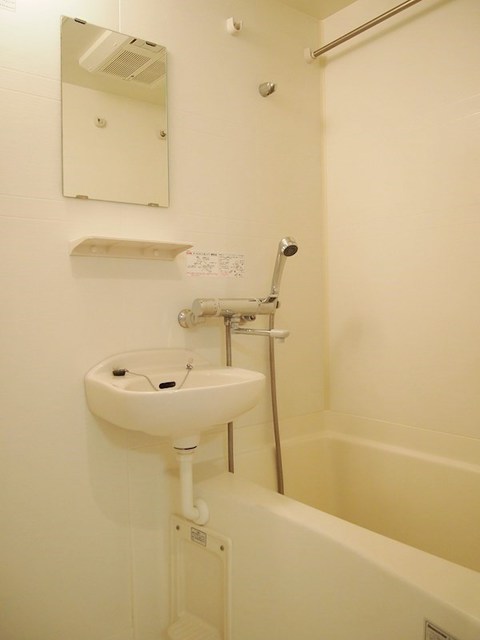 バス・シャワールーム　同仕様写真