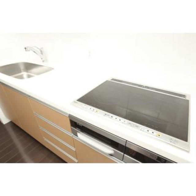 キッチン　※写真は同タイプ住戸です。