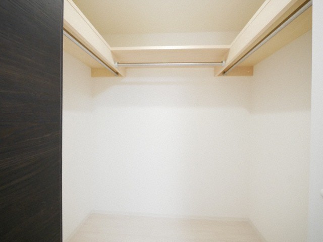 収納　荷物が多くても安心なウォークインクローゼット♪