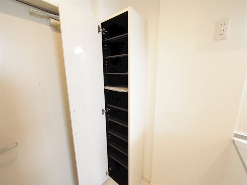 玄関　玄関　シューズボックス（収納充実してます）