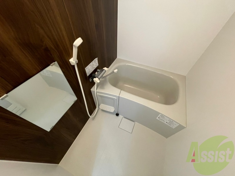 バス・シャワールーム　"お風呂になります。一日の疲れを癒してくださいね。　"