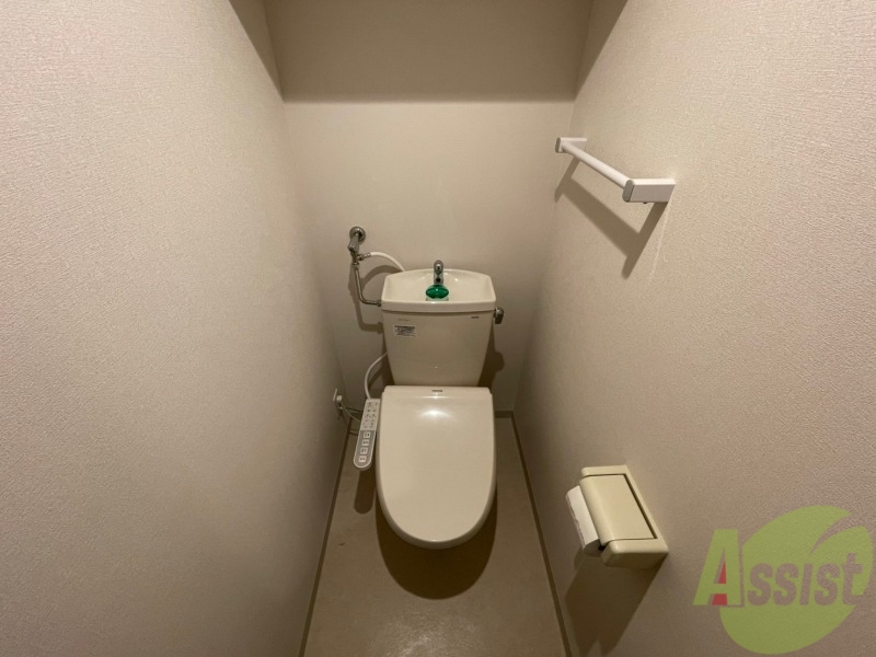 トイレ　トイレです。ウォシュレット付を探している方、おすすめです。