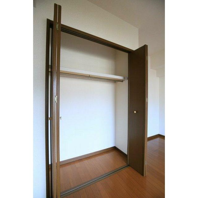 収納　クローゼット