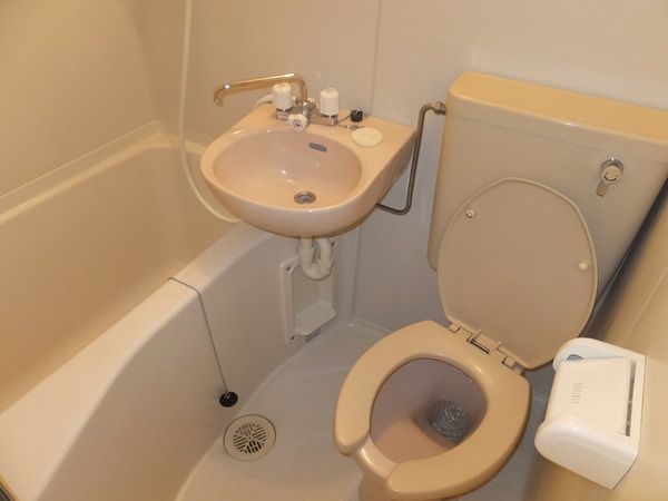 トイレ　参考写真（同物件別部屋）