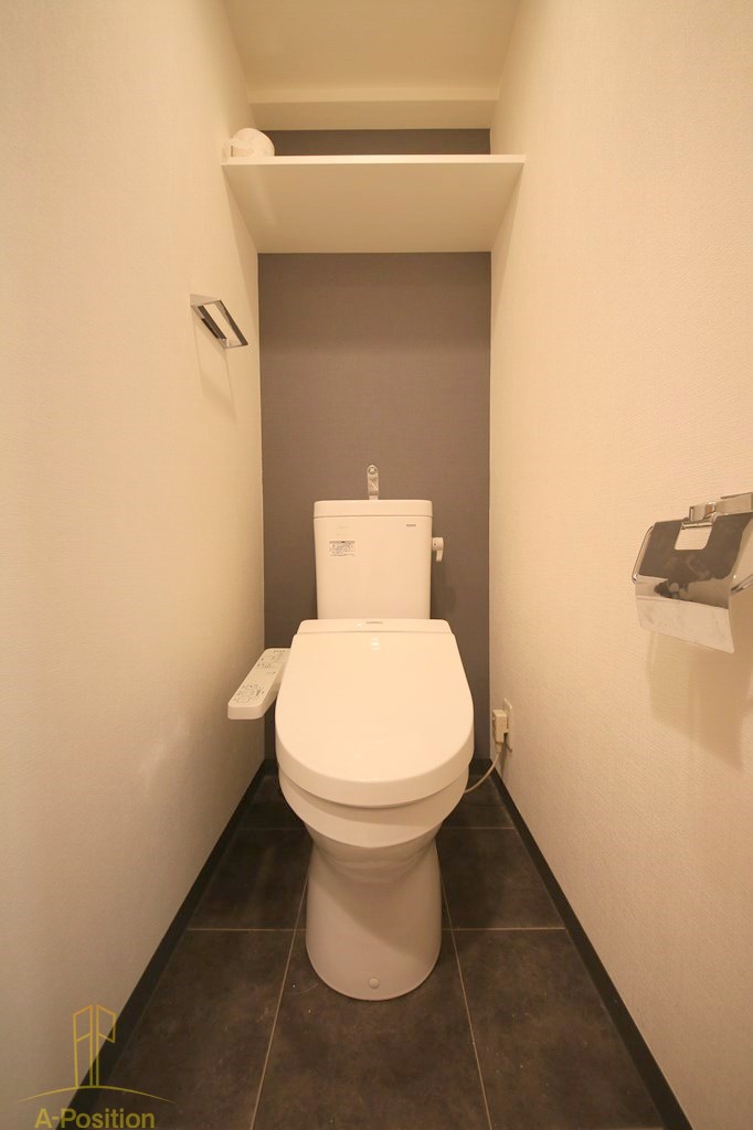 トイレ　エスリード京橋WEST