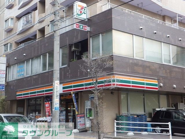 コンビニ　セブンイレブン（コンビニ）まで500m