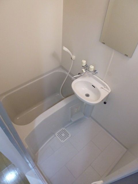 バス・シャワールーム　★詳細はタウウンハウジング多摩センターまでお問合せ下さい★